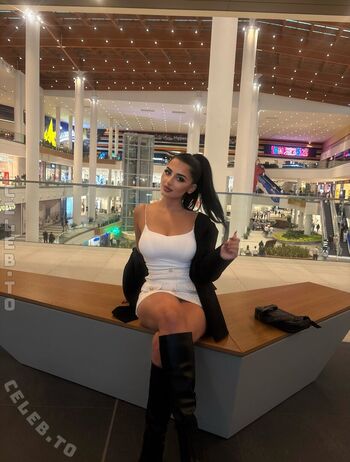 Full leaked Adelina hyseni private onlyfans photo