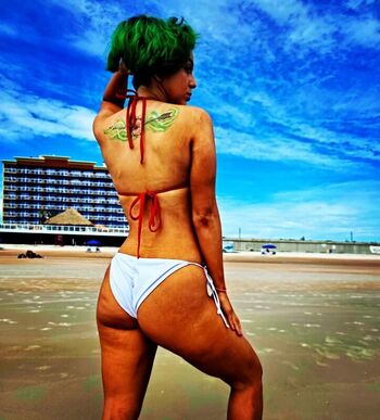 Full leaked Airica demia  page private onlyfans photo
