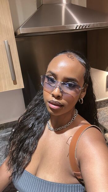 Full leaked Aishamoshope private onlyfans photo