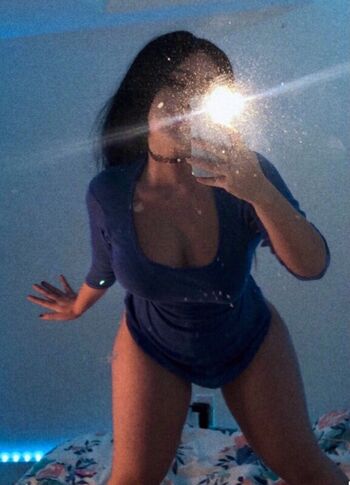 Full leaked Aleurierflare  page private onlyfans photo