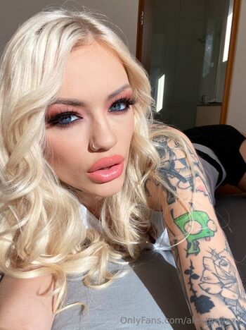 Full leaked Alexgreyxxx private onlyfans photo