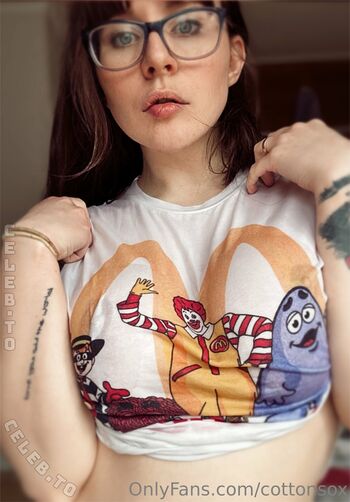 Full leaked Alice cottonsox private onlyfans photo