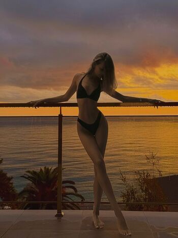 Full leaked Alinazaozerskaya page private onlyfans photo