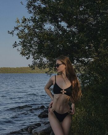 Full leaked Alinazaozerskaya page private onlyfans photo