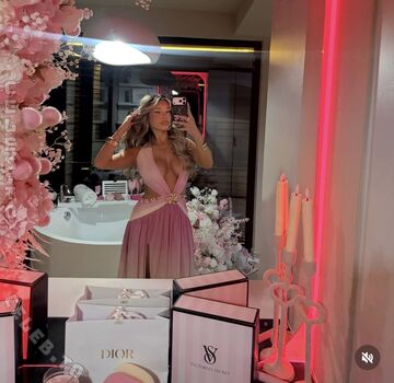 Full leaked Almira azemi page private onlyfans photo
