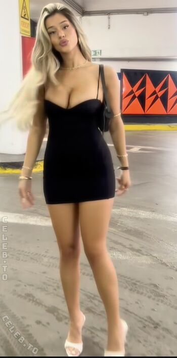 Full leaked Almira azemi private onlyfans photo