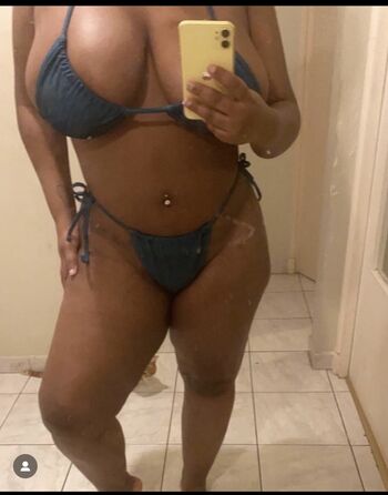 Full leaked Alyzea private onlyfans photo