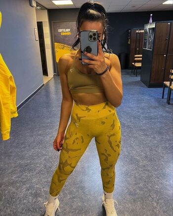 Full leaked Amale french hope private onlyfans photo