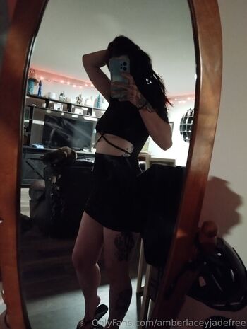 Full leaked Amberlaceyjadefree private onlyfans photo