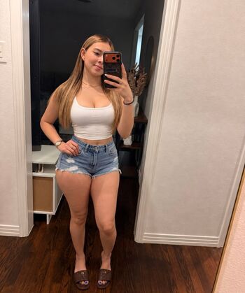 Full leaked Andrea flores private onlyfans photo