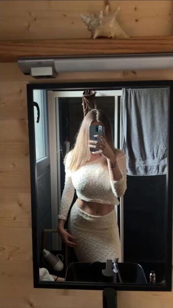 Full leaked Angelepr private onlyfans photo