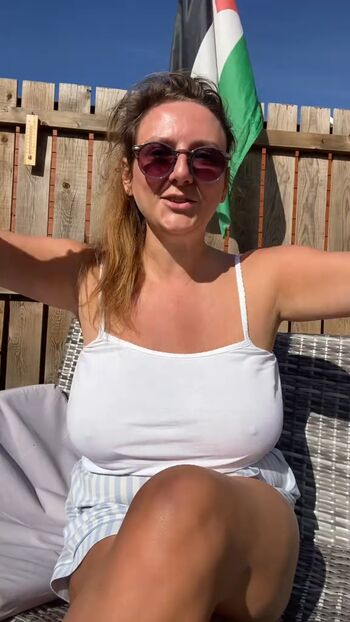 AngryWeeWifey