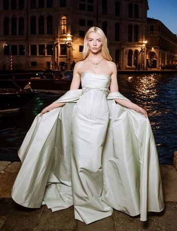 Full leaked Anya taylor joy private onlyfans photo
