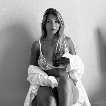 Full leaked Apoline perret page private onlyfans photo