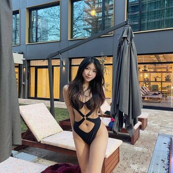 AraTheHotwife
