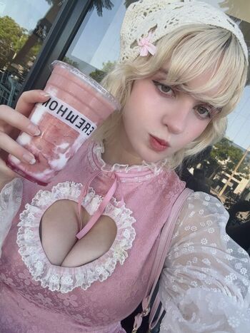 Full leaked Aretteepls private onlyfans photo
