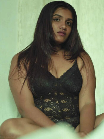 Full leaked Aswany ys private onlyfans photo