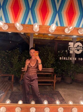 Full leaked Atavratmiyav private onlyfans photo