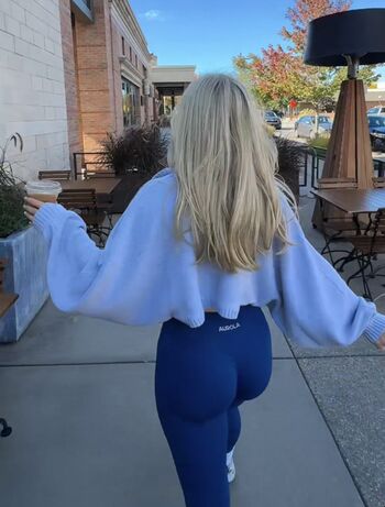 Full leaked Avery arthur private onlyfans photo