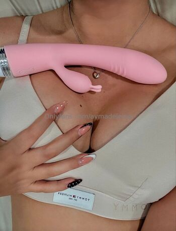 Full leaked Avmadeleine private onlyfans photo