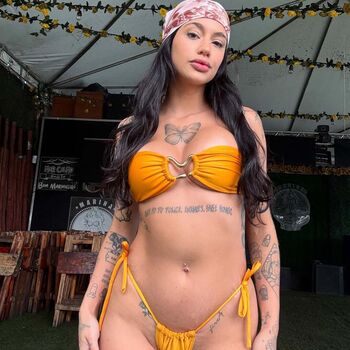 Full leaked Who is this / private onlyfans photo