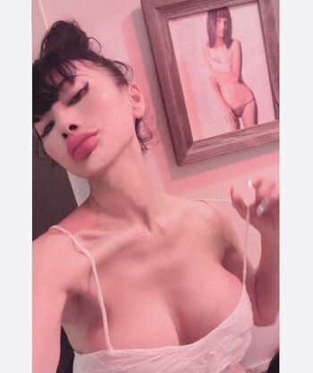 Full leaked Bai ling  page private onlyfans photo