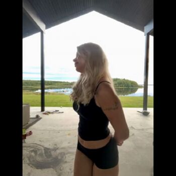 Full leaked Bellablows private onlyfans photo