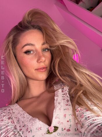 Full leaked Bellaraee private onlyfans photo