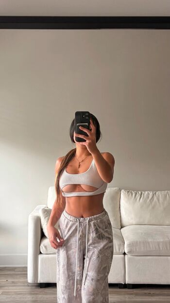 Full leaked Biigbambi private onlyfans photo