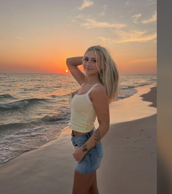 Full leaked Bobbie moore  page private onlyfans photo