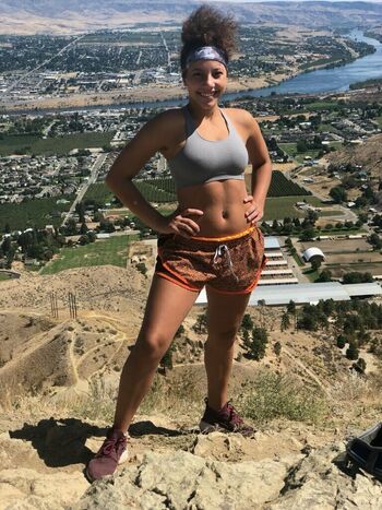 Full leaked Bobbie private onlyfans photo