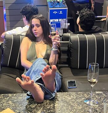 Full leaked Brisweetfeet private onlyfans photo