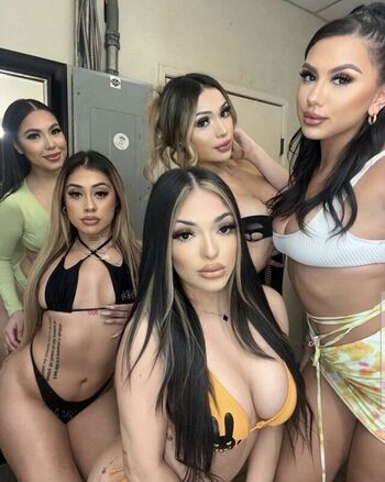 Full leaked Cafe lu girls private onlyfans photo