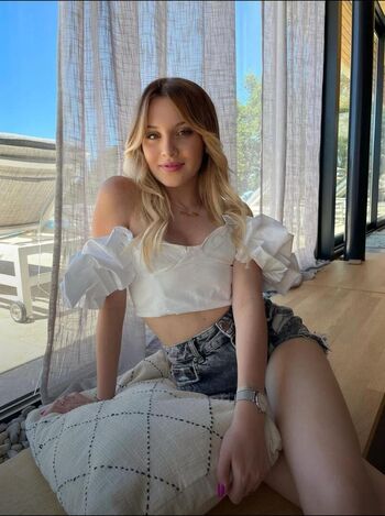 Full leaked Carla lazzari private onlyfans photo