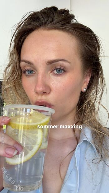 Full leaked Carla sophie schell private onlyfans photo