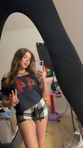 Full leaked Carmi warmy private onlyfans photo