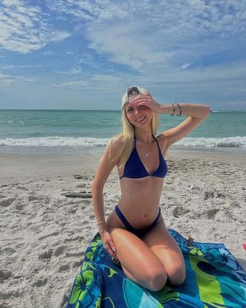 Full leaked Carolina firkowski page private onlyfans photo