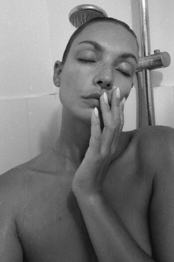 Full leaked Cecile fourrier private onlyfans photo