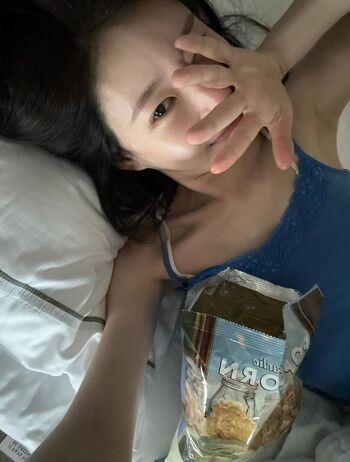 Full leaked Chaeryeong private onlyfans photo