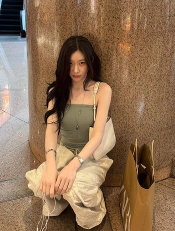 Full leaked Chaeryeong private onlyfans photo