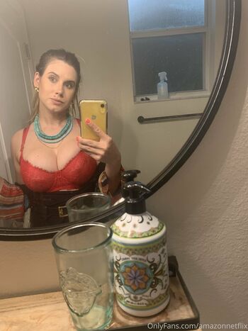 Chloe Lamb