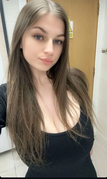 Chloe Thomas