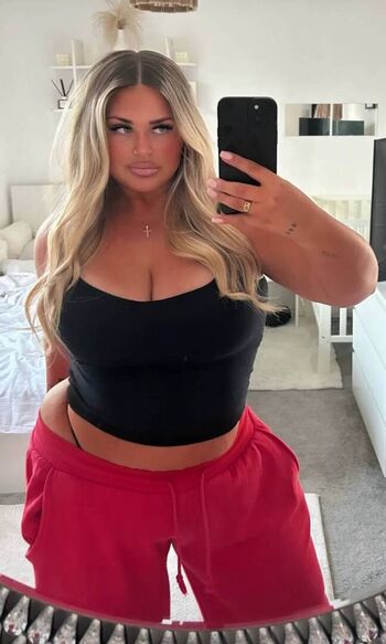 Full leaked Chloe private onlyfans photo