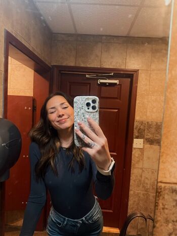 Full leaked Chloee private onlyfans photo