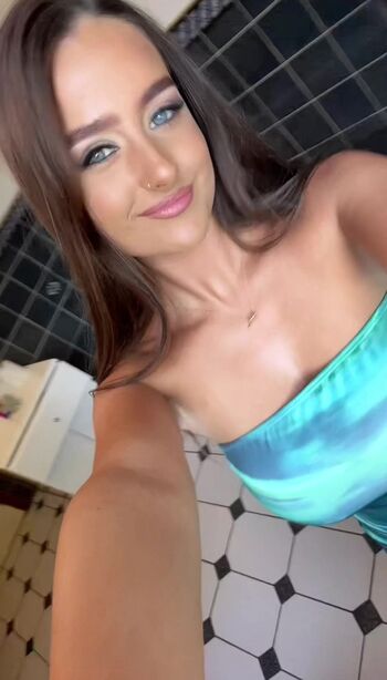 Full leaked Clodagh private onlyfans photo