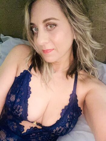Full leaked Cutesexymom private onlyfans photo