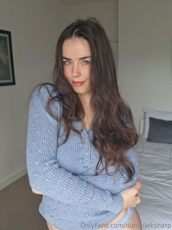 Full leaked Danielleksharp  page private onlyfans photo