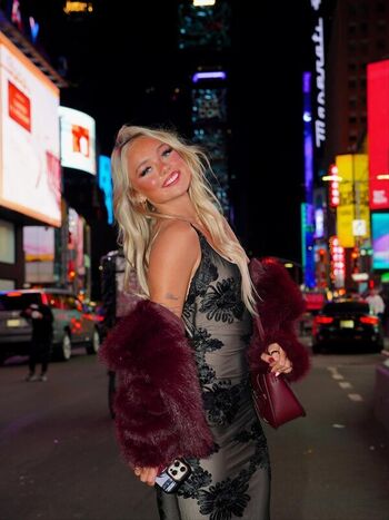 Full leaked Darianrhodess page private onlyfans photo