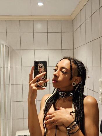 Full leaked Darkgreeenleaf private onlyfans photo