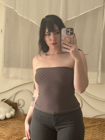 Full leaked Darkscaryswamp private onlyfans photo